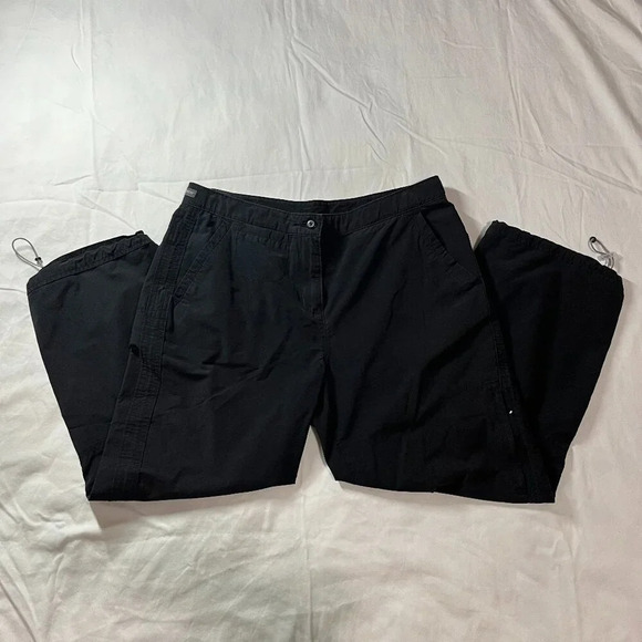 Woolrich | Women's Solid Black Outdoor Cargo Style Elastic Ankle Pants | Size 8 - Picture 1 of 8
